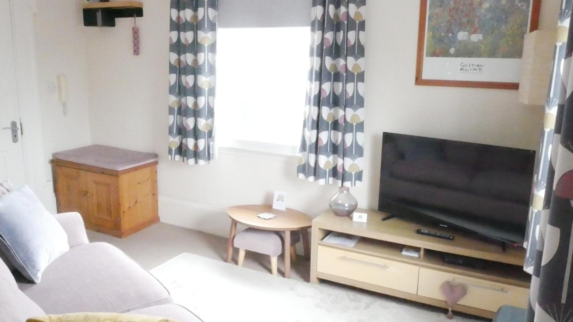 Cosy At Peel House *