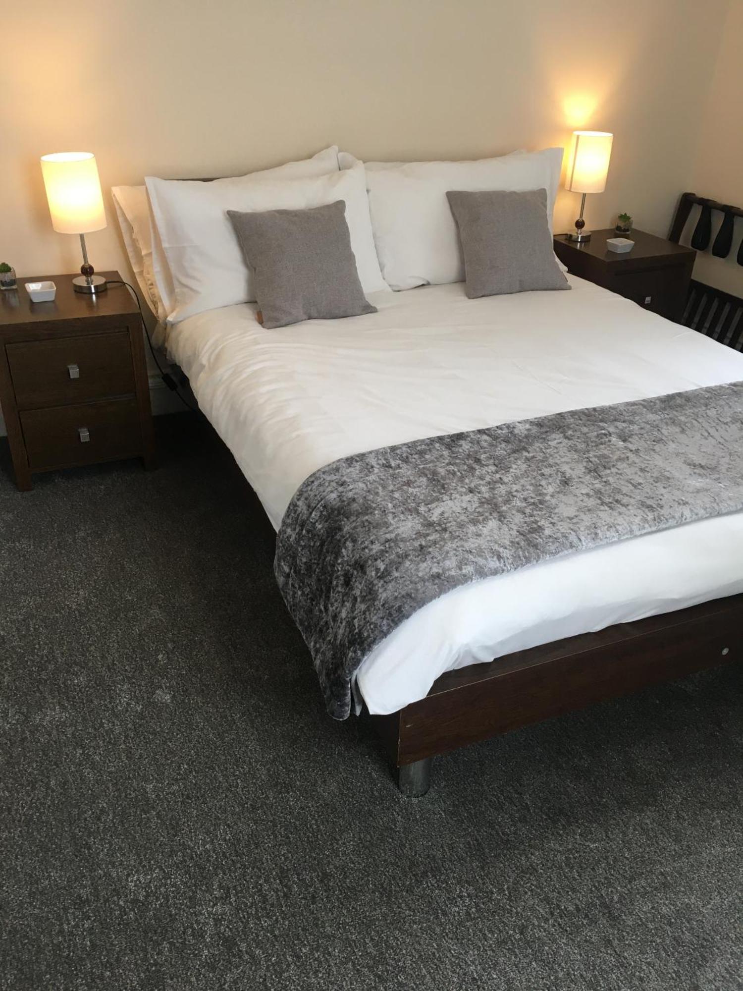 Cosy At Peel House